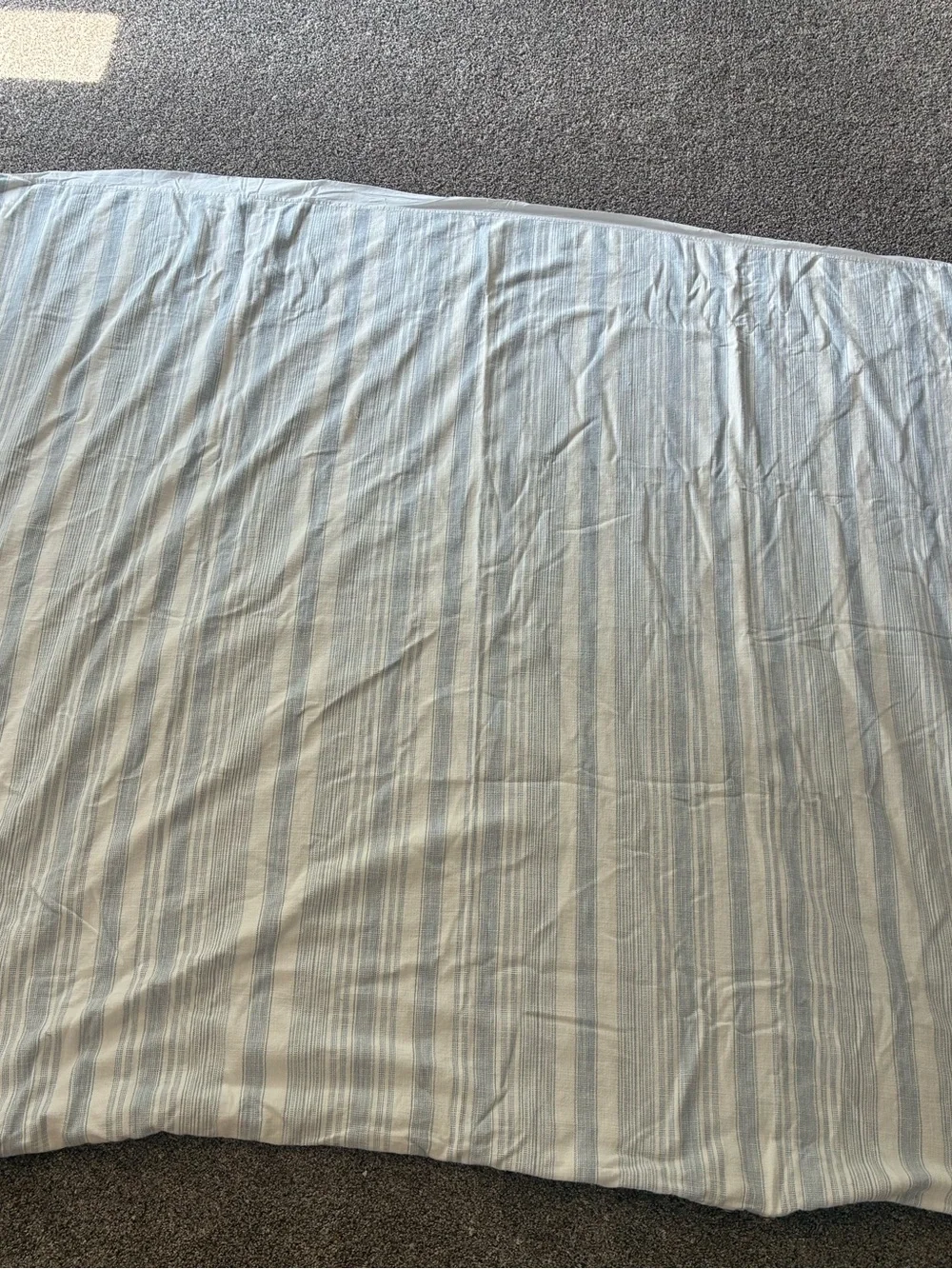 Pottery Barn Hawthorne Light Blue and White Striped Queen Duvet Cover Coastal